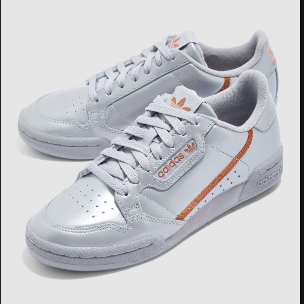 Adidas CONTINENTAL 80 SHOES in box never worn